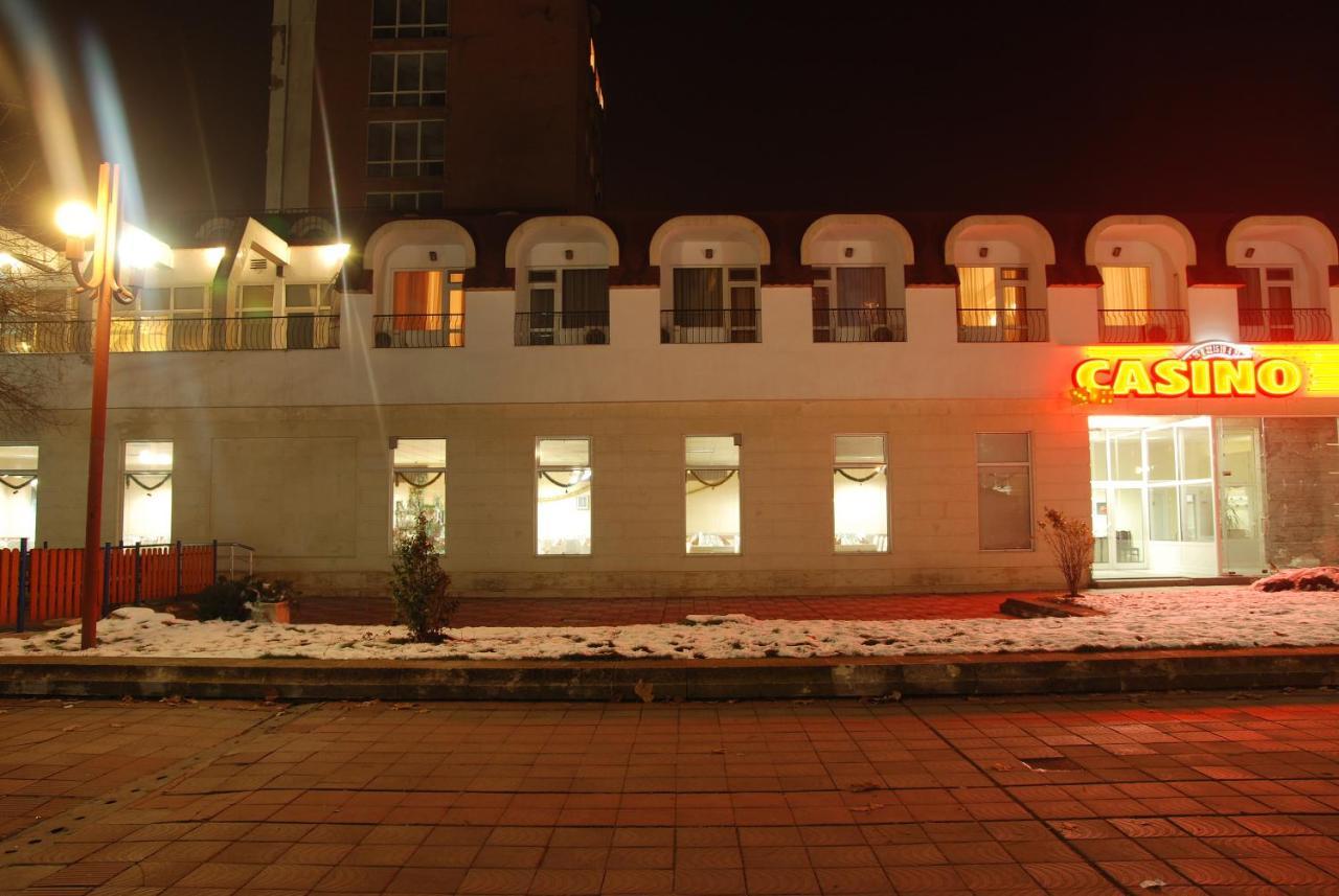 Hotel Ogosta Монтана Экстерьер фото